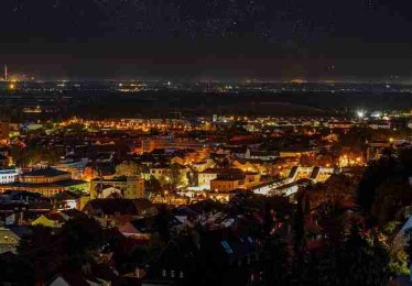 51漫画官网商业模式：安全防线案例复盘